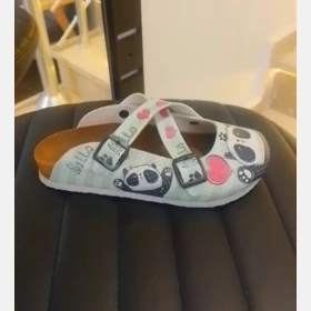 منطفلة رسمة باندا