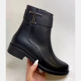 بوت اسود مات