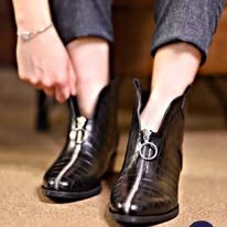 جزمة نسائية بسحاب امامي