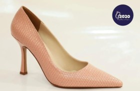 حذاء زهر جلد