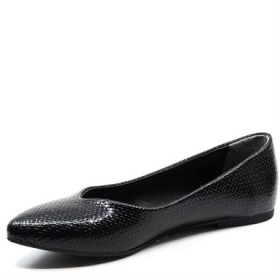 باليرينا جلد اسود