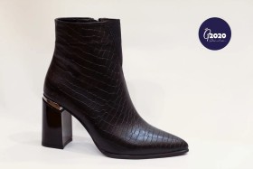 جزمة جلد اسود مات كروكوداي