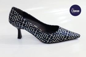 حذاء كحلي بخطوط ذهبية