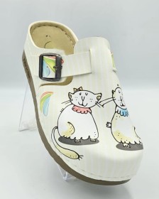 منطفلة رسمة قطة