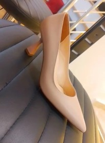 حذاء نود ترابي