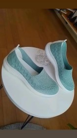 حذاء طبي سبور تركواز